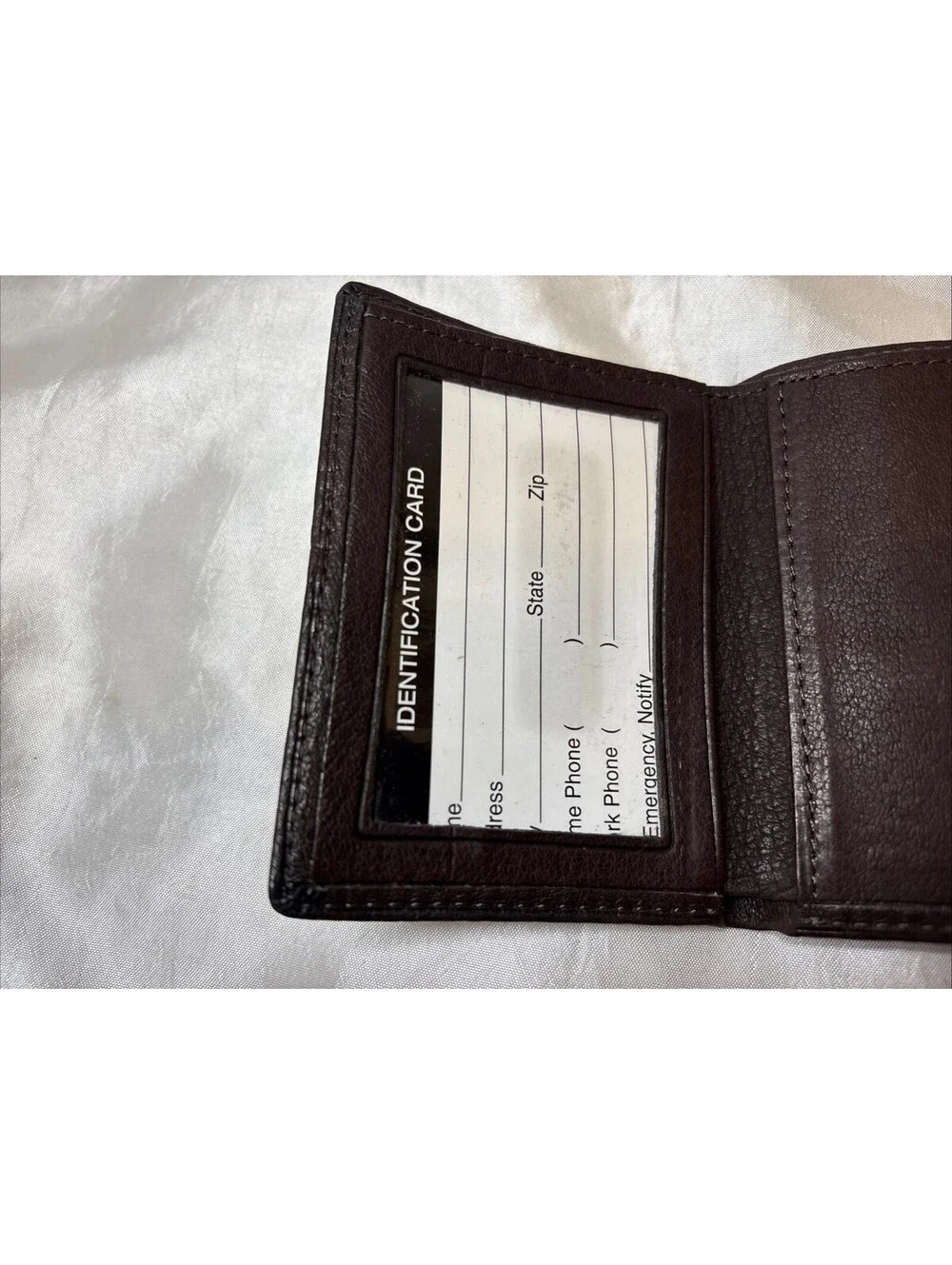 NEW NWOT Vintage Brown Embossed Eagle Full Grain Leather Trifold Wallet Mens
